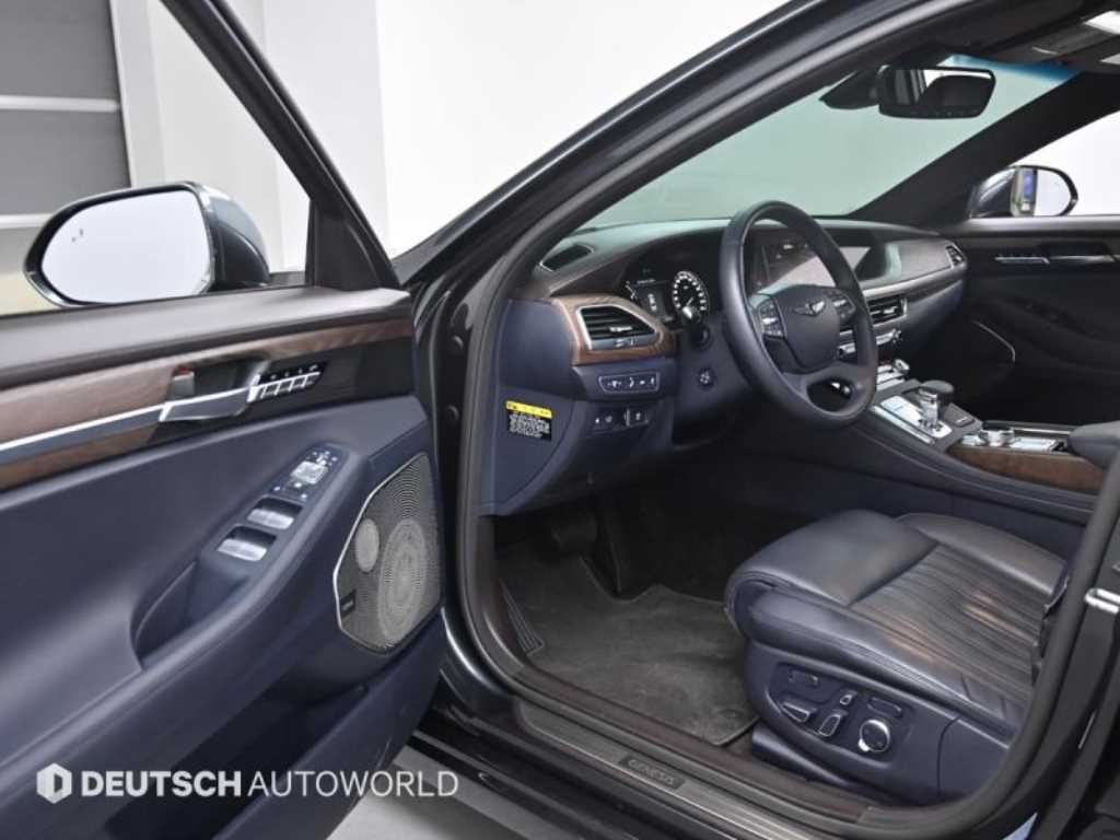 Genesis G90 - Vista 11