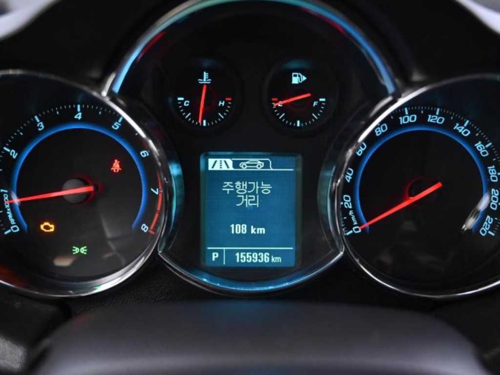 Chevrolet Cruise - Vista 8