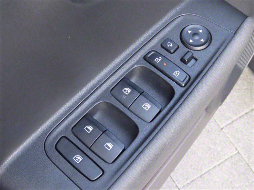 HYUNDAI Casper - Vista 12