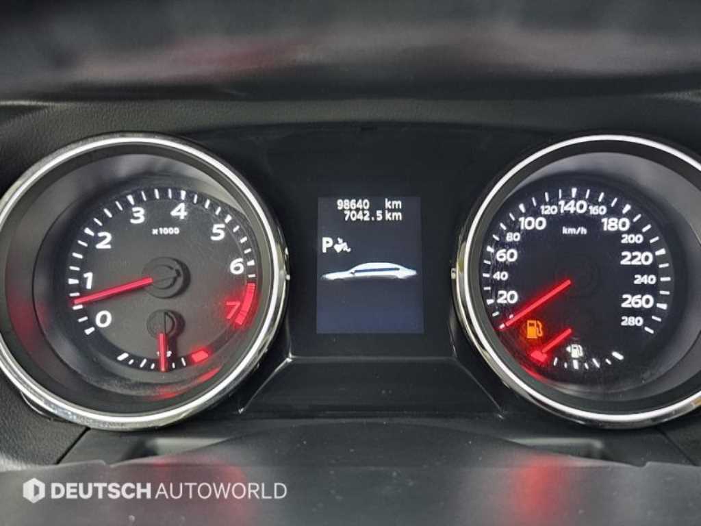 SAMSUNG SM7 - Vista 8