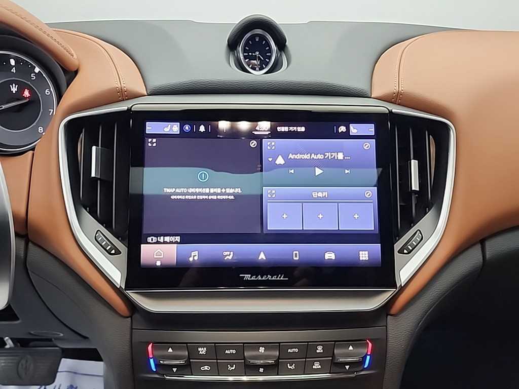 Maserati Ghibli - Vista 10