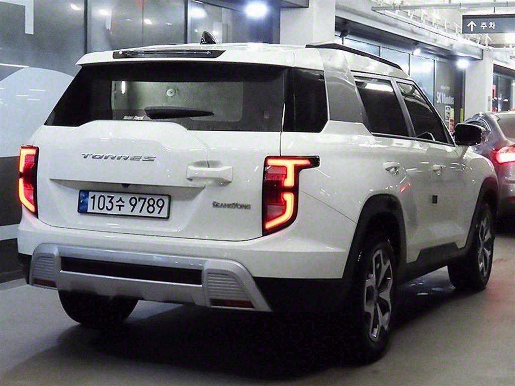 Ssangyong Torres - Vista 4