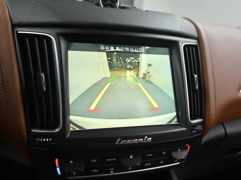 Maserati Levante 2017 Blanco - Importación desde Corea - HF Imports Iquique - Foto 15