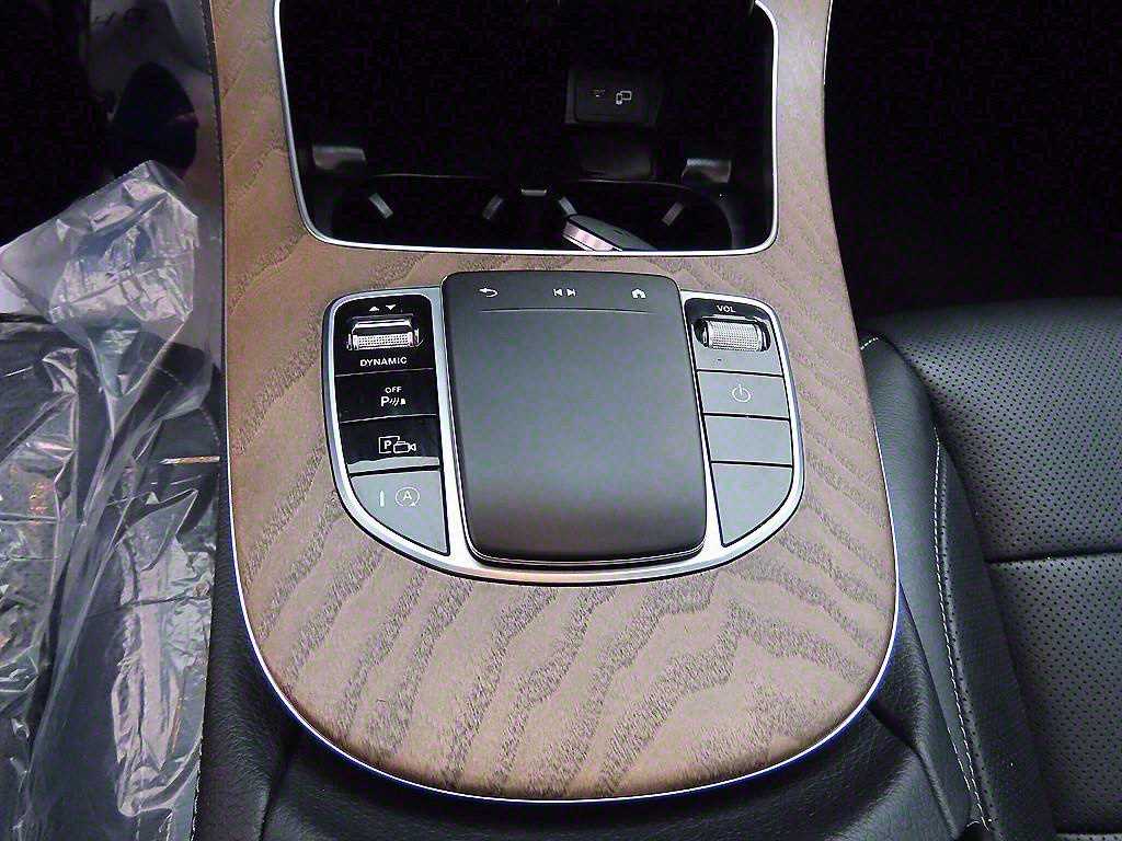 Mercedes Benz E class - Vista 12