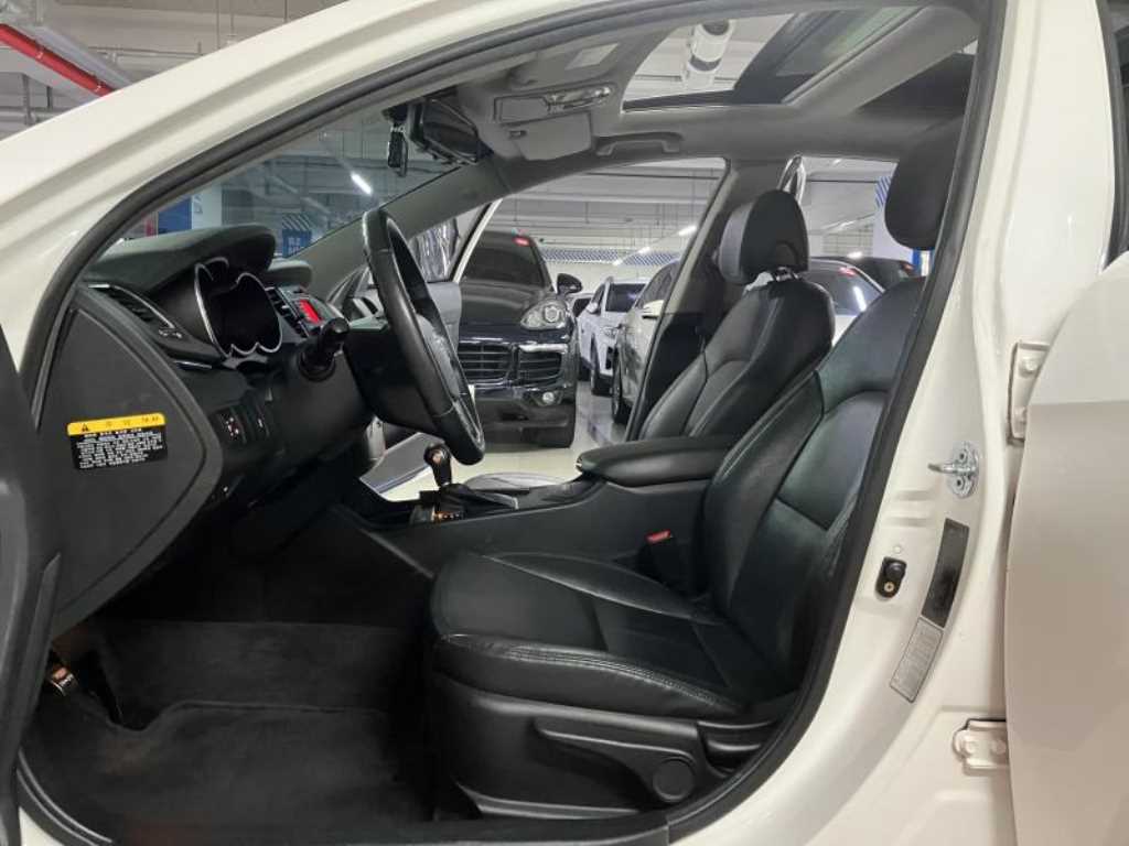 KIA K7 2012 Blanco - Importación desde Corea - HF Imports Iquique - Foto 16