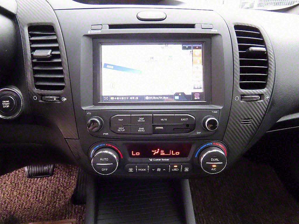 KIA K3 2013 Blanco - Importación desde Corea - HF Imports Iquique - Foto 15