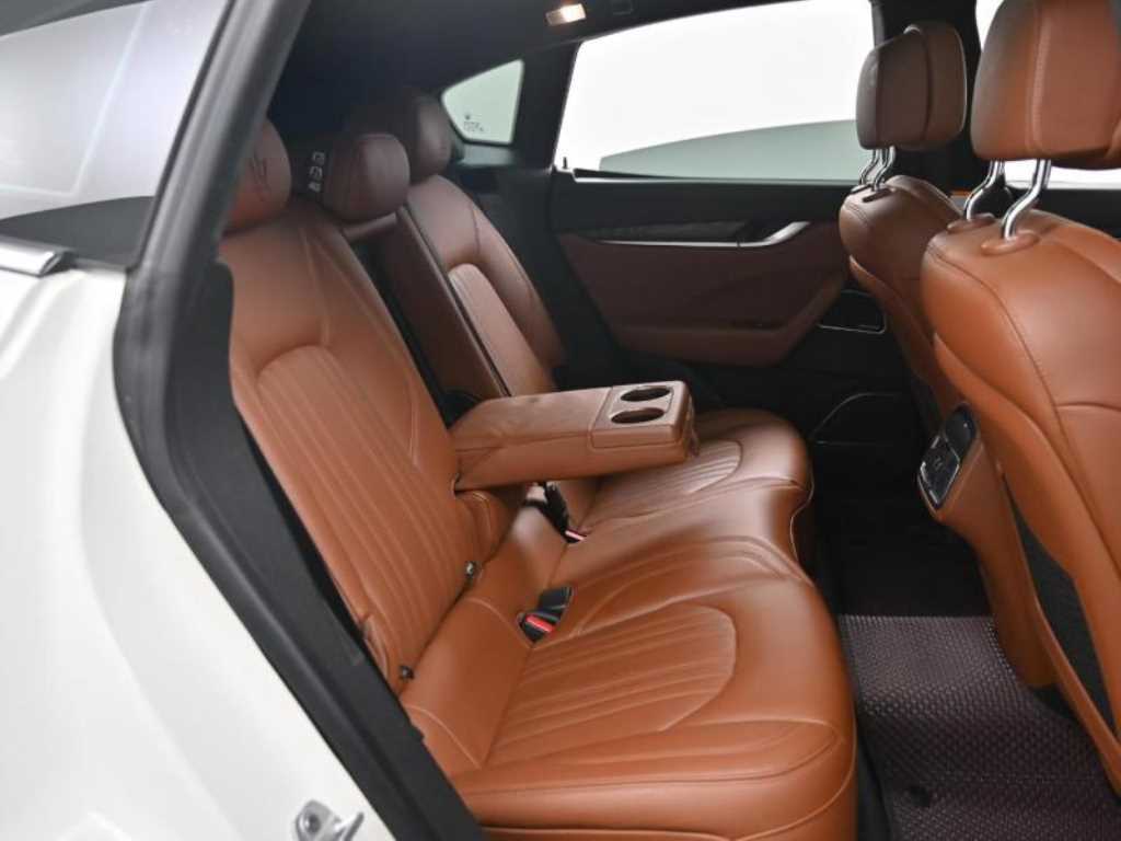 Maserati Levante - Vista 12