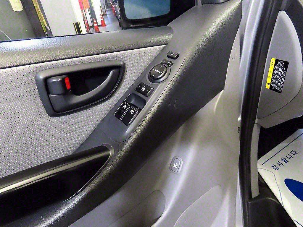 HYUNDAI Starex 2018 Gris - Importación desde Corea - HF Imports Iquique - Foto 14