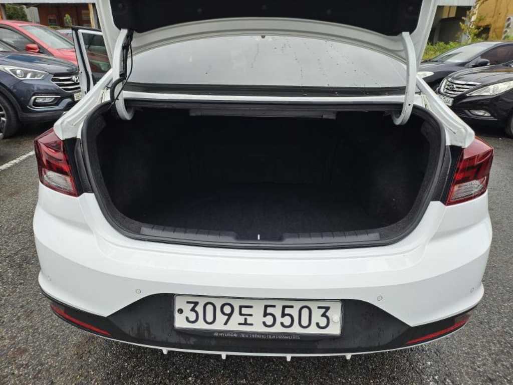 HYUNDAI Avante 2020 Blanco - Importación desde Corea - HF Imports Iquique - Foto 19