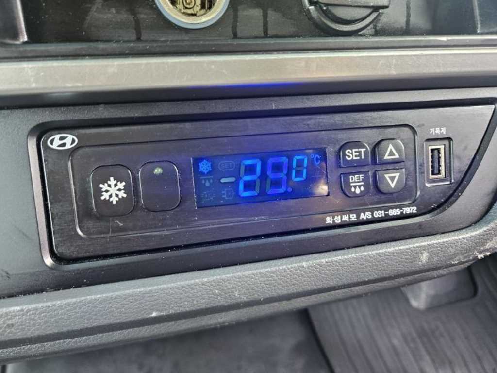 medium and large cargo truck - Vista 12