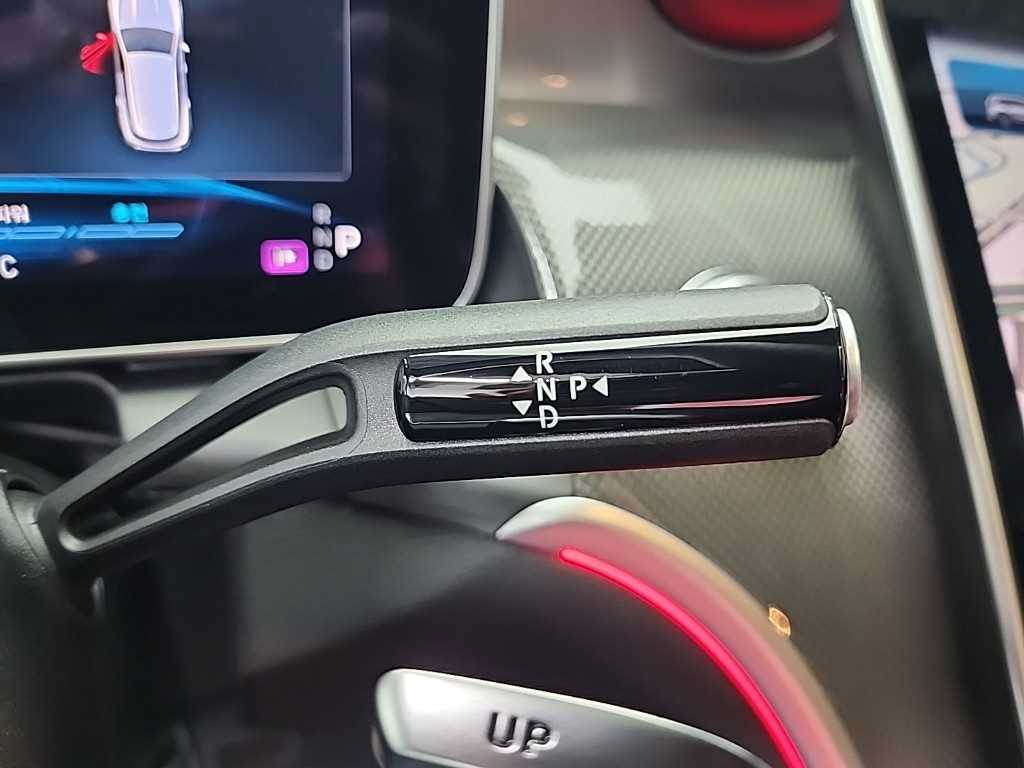 Mercedes Benz GLC Class - Vista 8