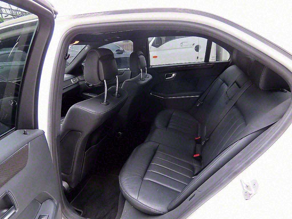 Mercedes Benz E class - Vista 6