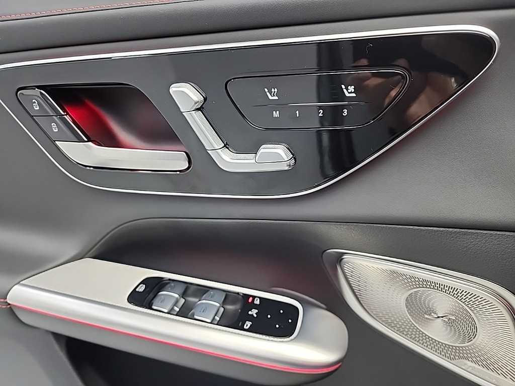 Mercedes Benz GLC Class 2024 Negro - Importación desde Corea - HF Imports Iquique - Foto 18