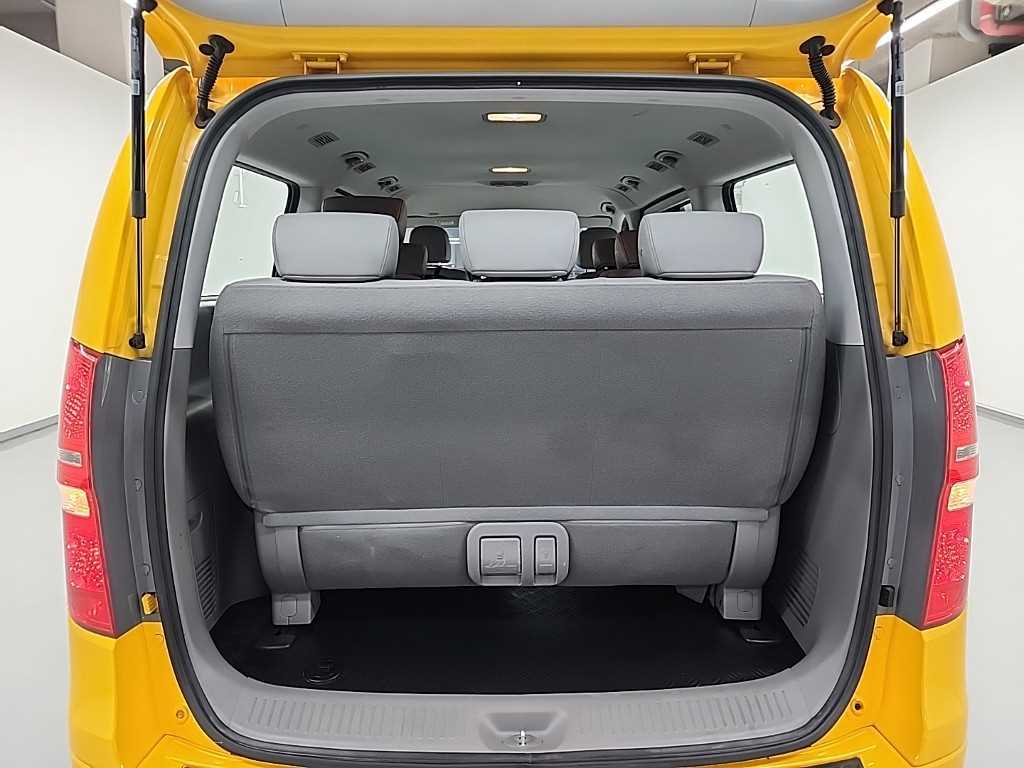HYUNDAI Starex 2020 Amarillo - Importación desde Corea - HF Imports Iquique - Foto 18