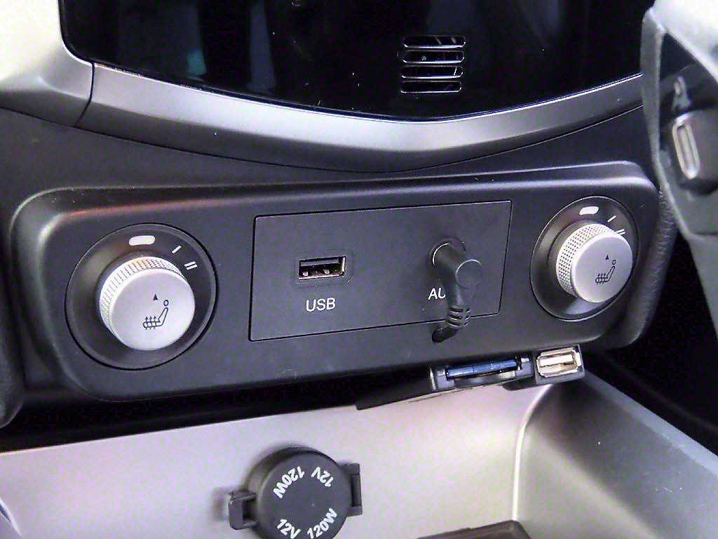 Ssangyong Tivoli 2015 - Importación desde Corea - HF Imports Iquique - Foto 13