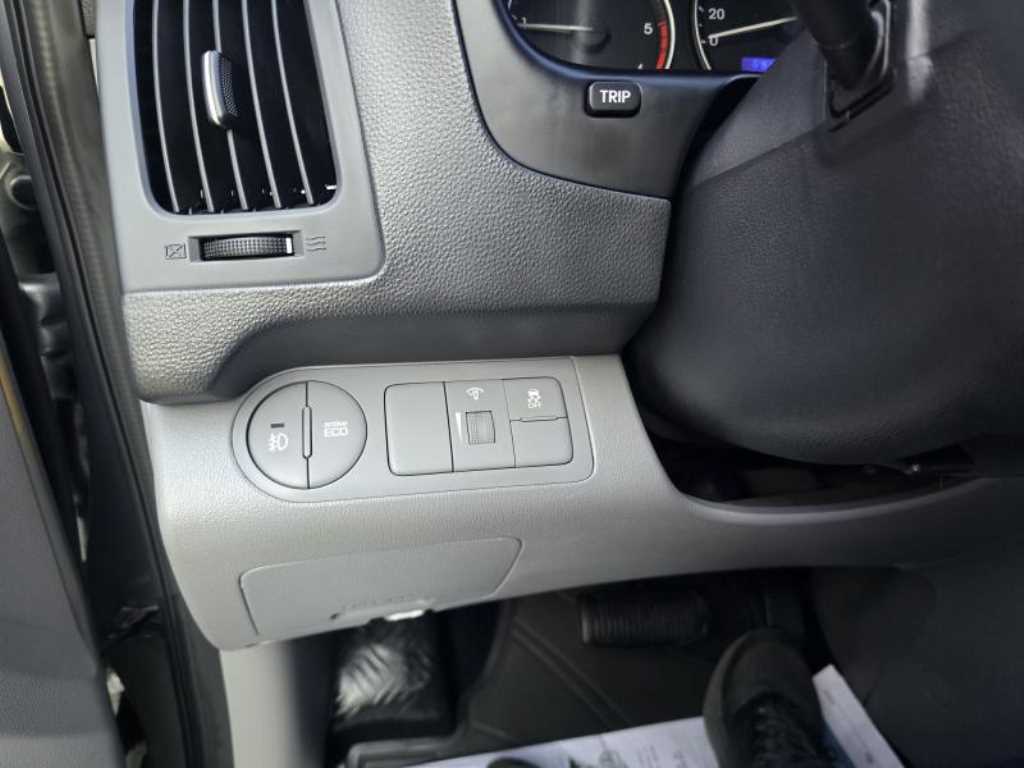 HYUNDAI Starex 2017 Gris - Importación desde Corea - HF Imports Iquique - Foto 13