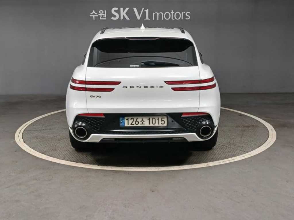 Genesis GV70 - Vista 4