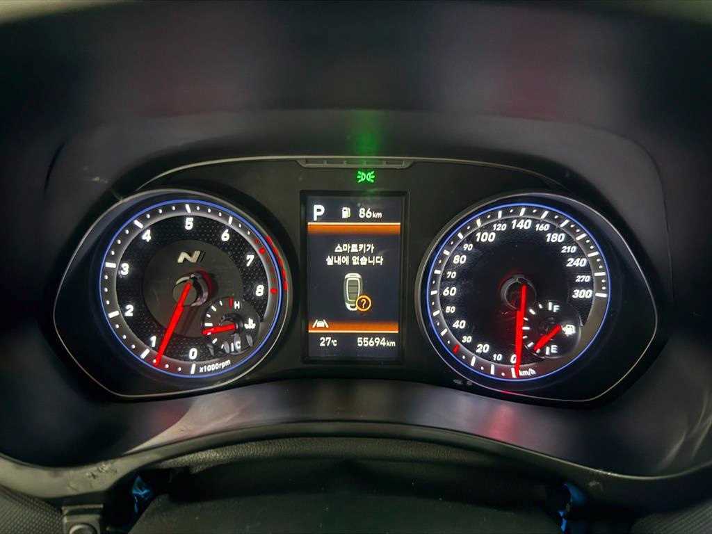 HYUNDAI Veloster - Vista 10