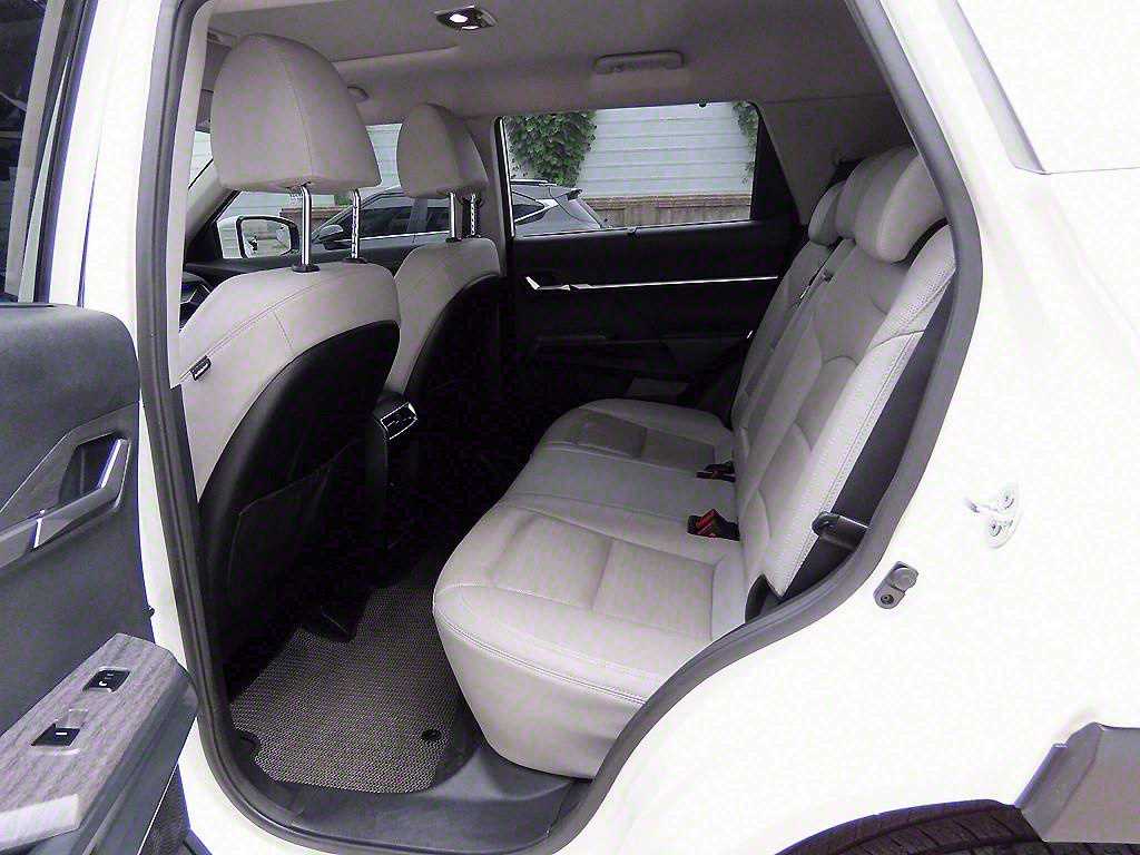 Ssangyong Torres - Vista 6