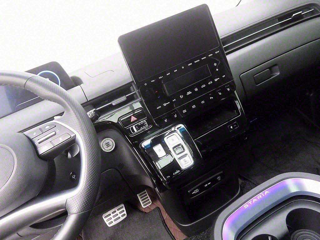 HYUNDAI Staria - Vista 12