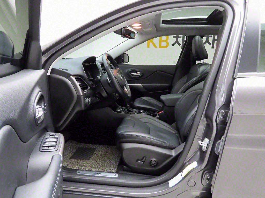 Jeep Cherokee - Vista 12