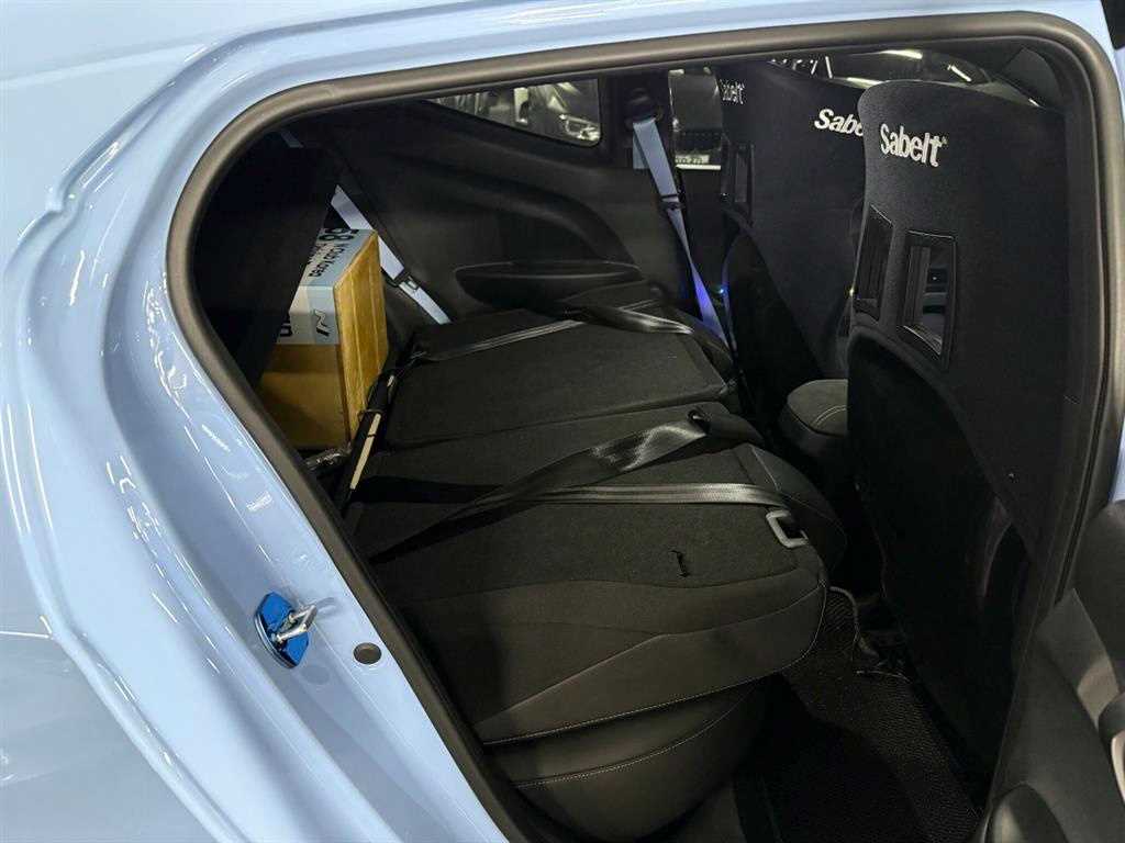 HYUNDAI Veloster - Vista 7