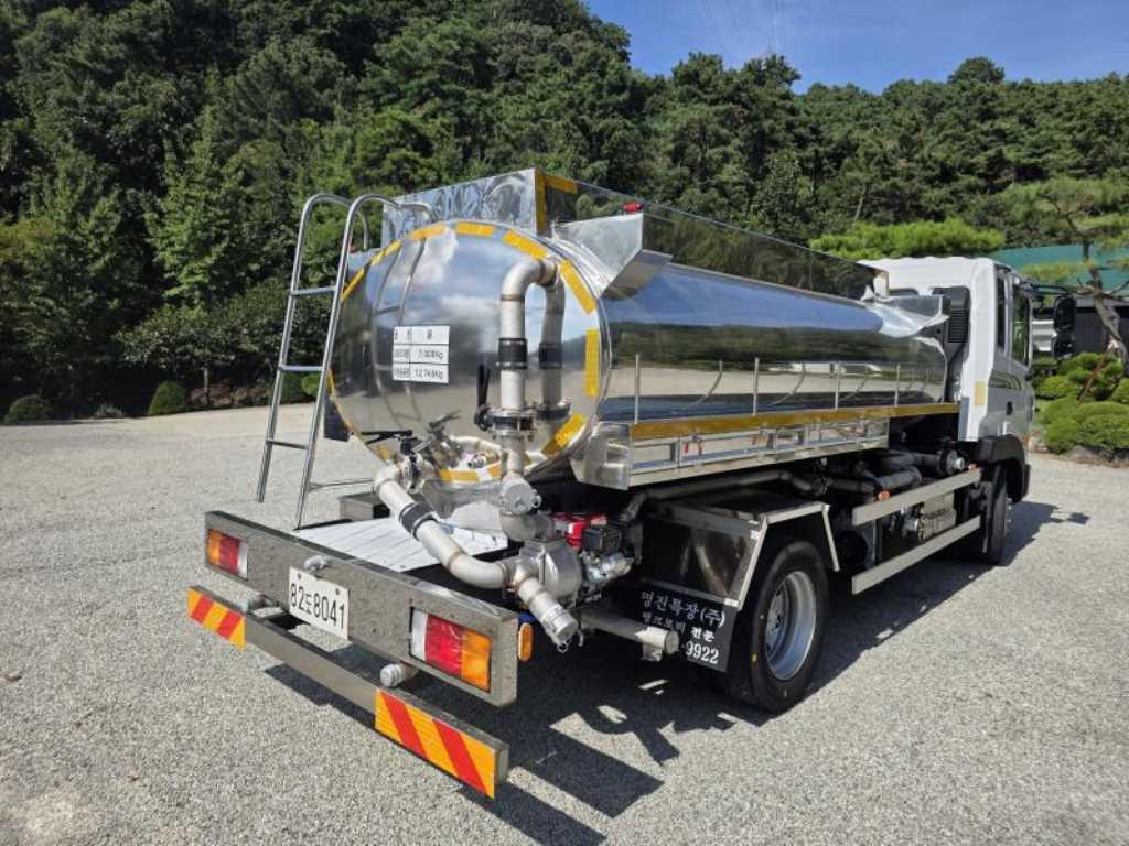 medium and large cargo Rory - Vista 5