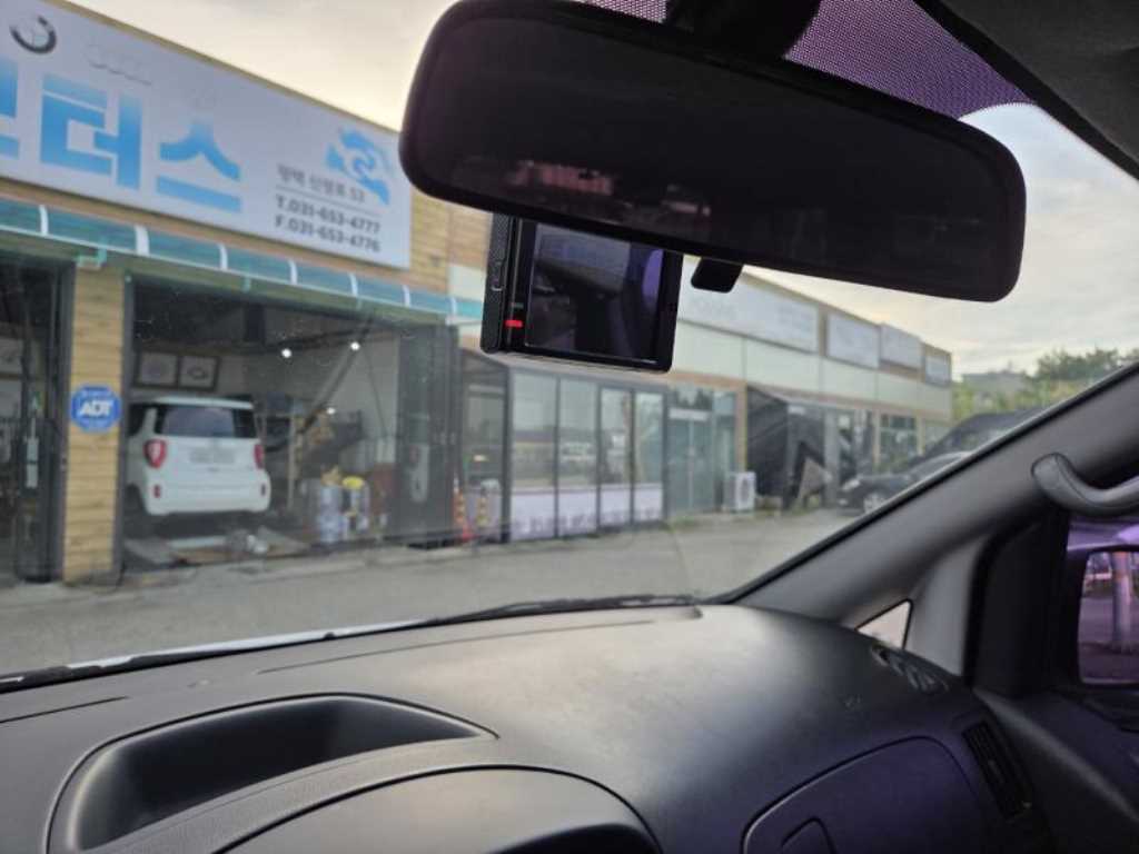 HYUNDAI Starex - Vista 10