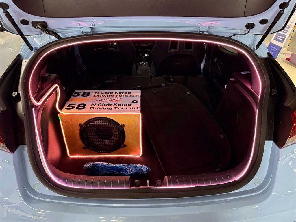 HYUNDAI Veloster 2021 skyblue - Importación desde Corea - HF Imports Iquique - Foto 20