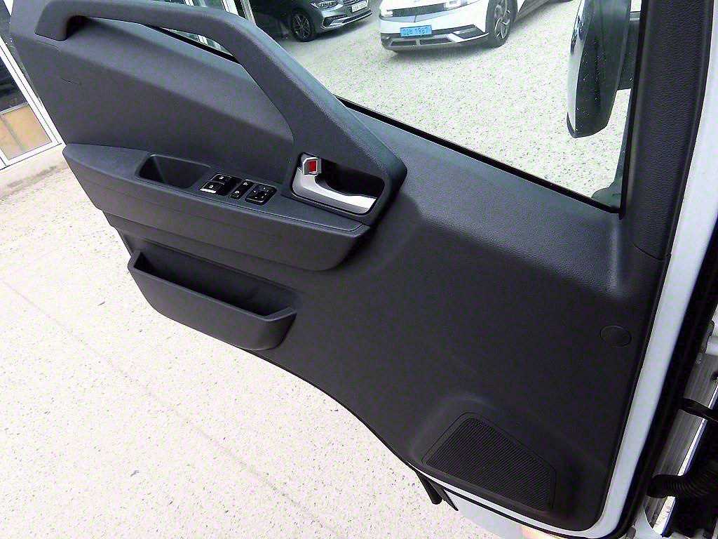 medium and large cargo truck 2023 Blanco - Importación desde Corea - HF Imports Iquique - Foto 14