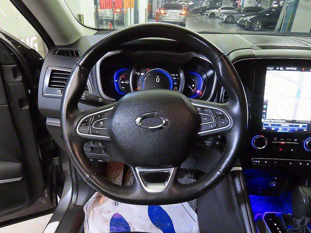 SAMSUNG QM6 - Vista 8