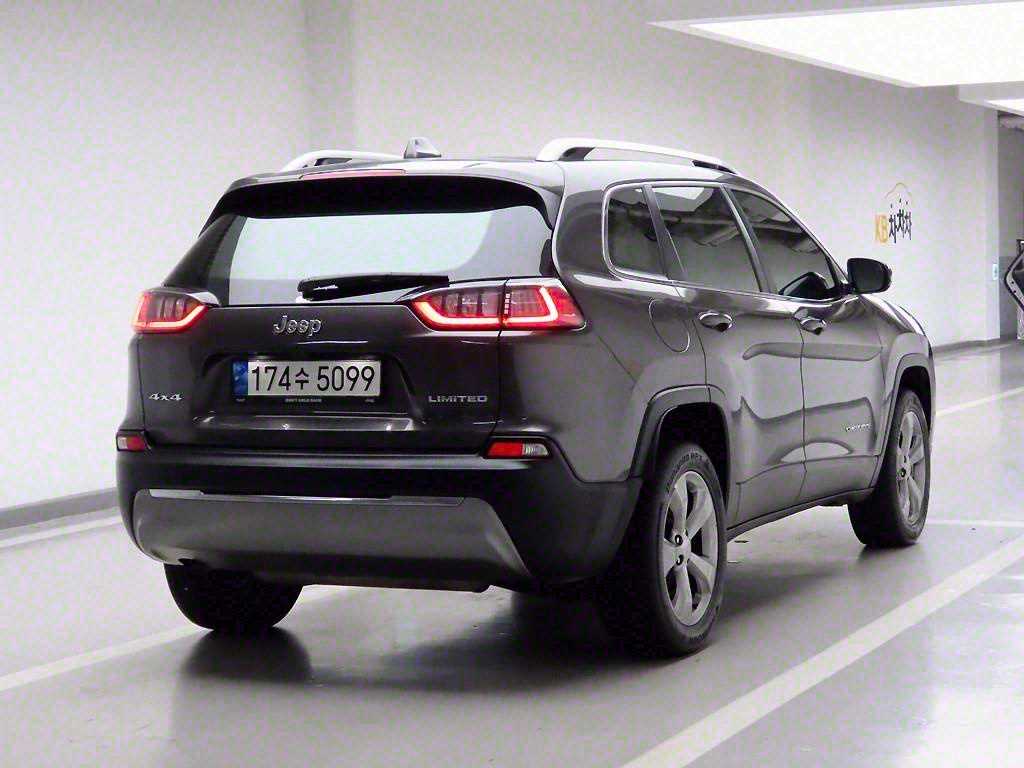 Jeep Cherokee - Vista 4