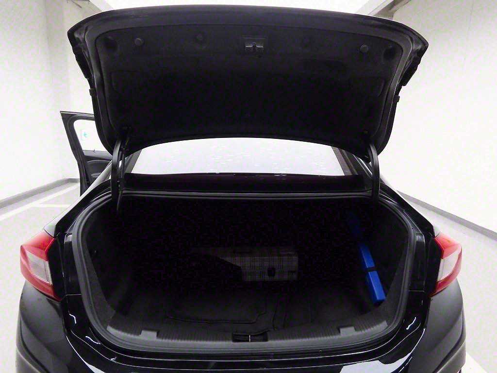 Chevrolet Cruise - Vista 5