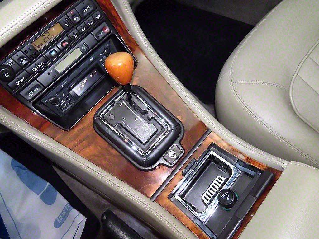 Jaguar XJ - Vista 12