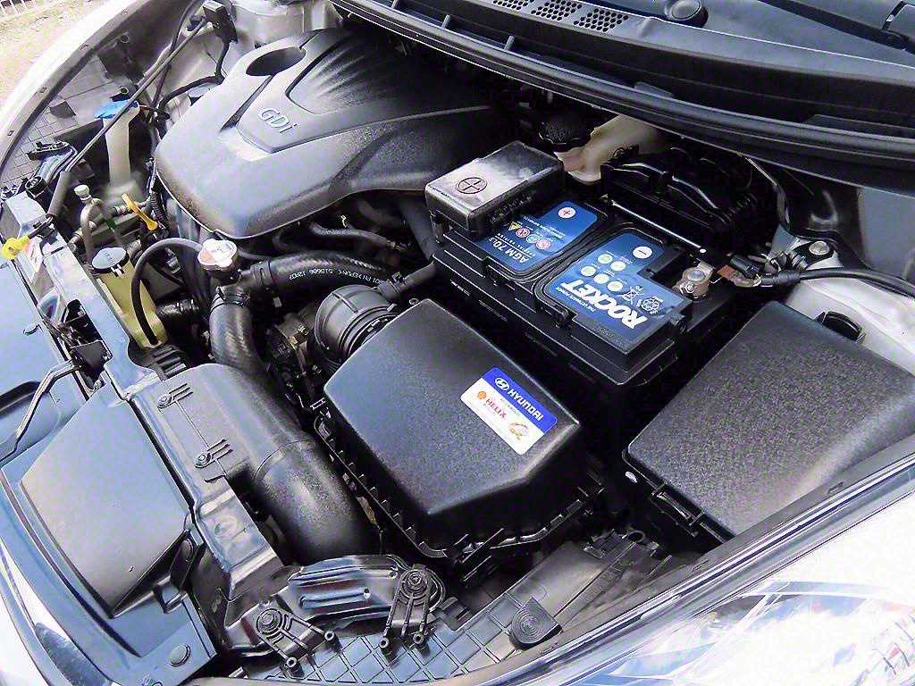 HYUNDAI Avante 2012 Plateado - Importación desde Corea - HF Imports Iquique - Foto 18