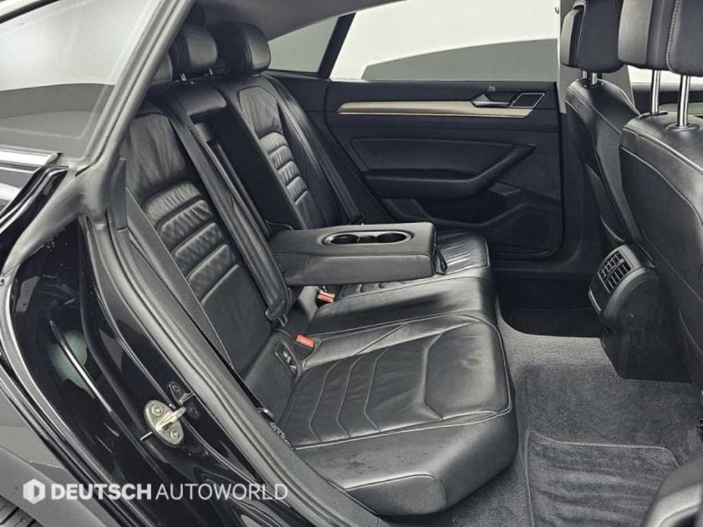 Volkswagen Arteon - Vista 12