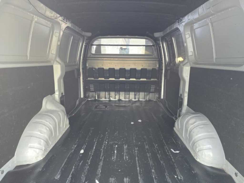 HYUNDAI Starex - Vista 9