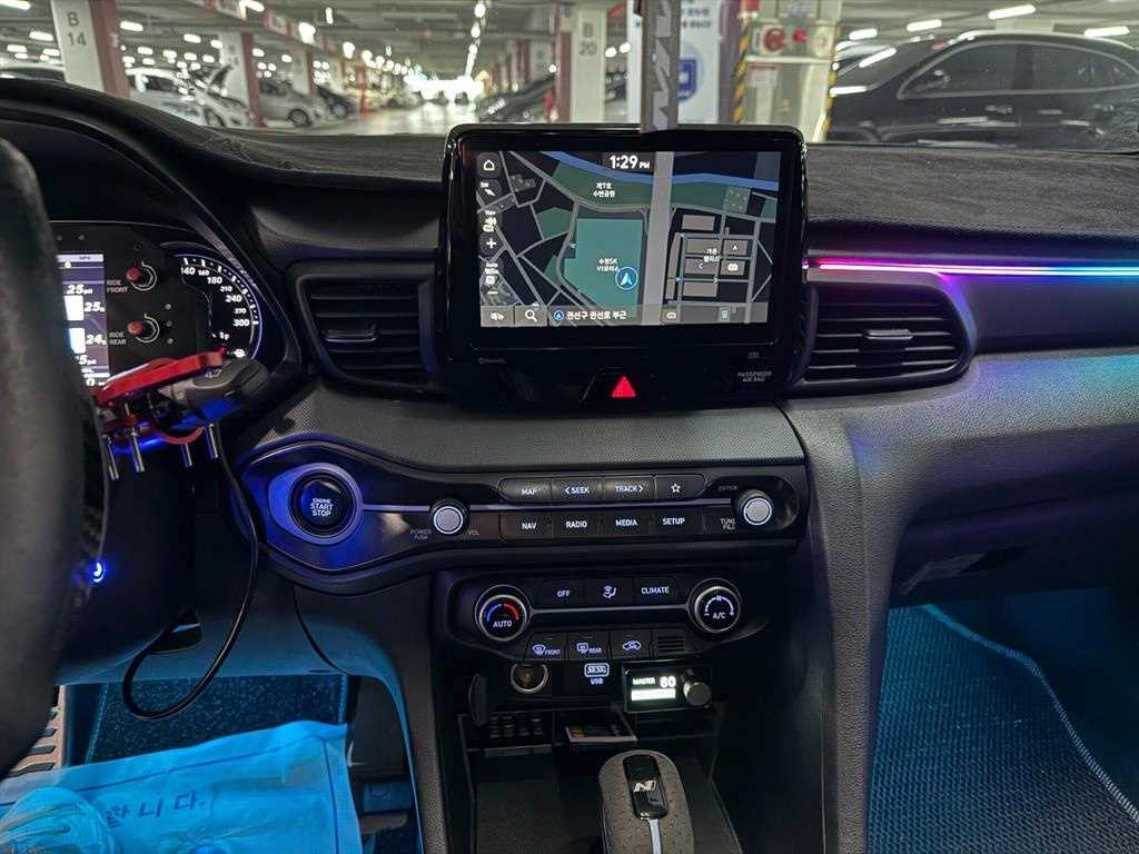 HYUNDAI Veloster - Vista 11