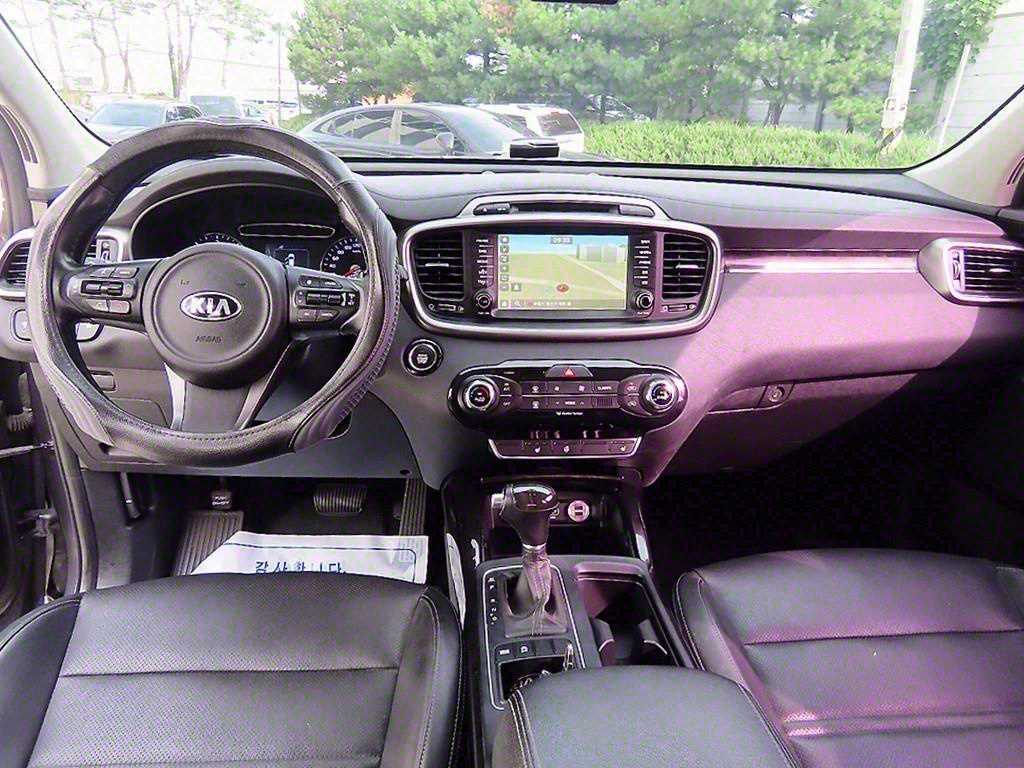 KIA Sorento - Vista 7