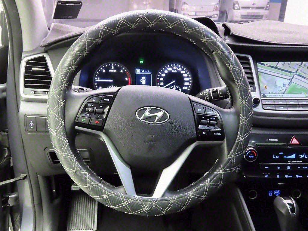 HYUNDAI Tucson - Vista 7