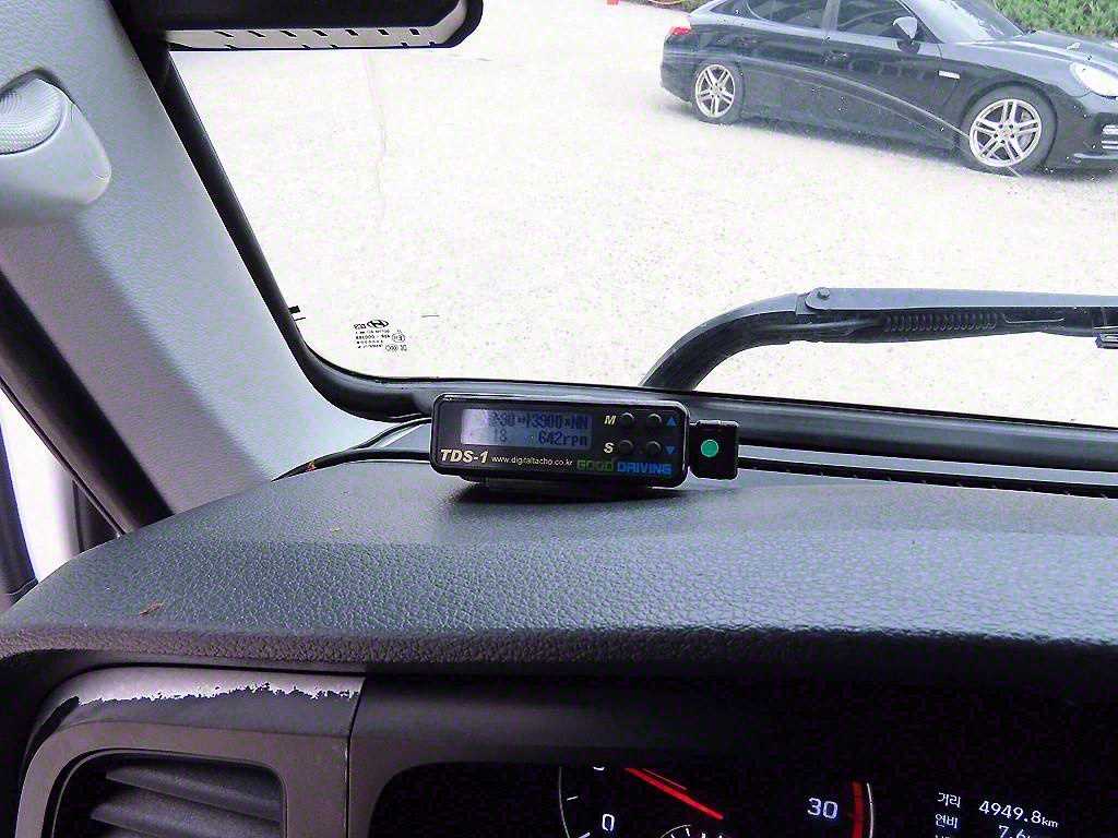 medium and large cargo truck 2023 Blanco - Importación desde Corea - HF Imports Iquique - Foto 17