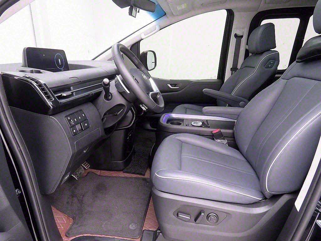 HYUNDAI Staria - Vista 7