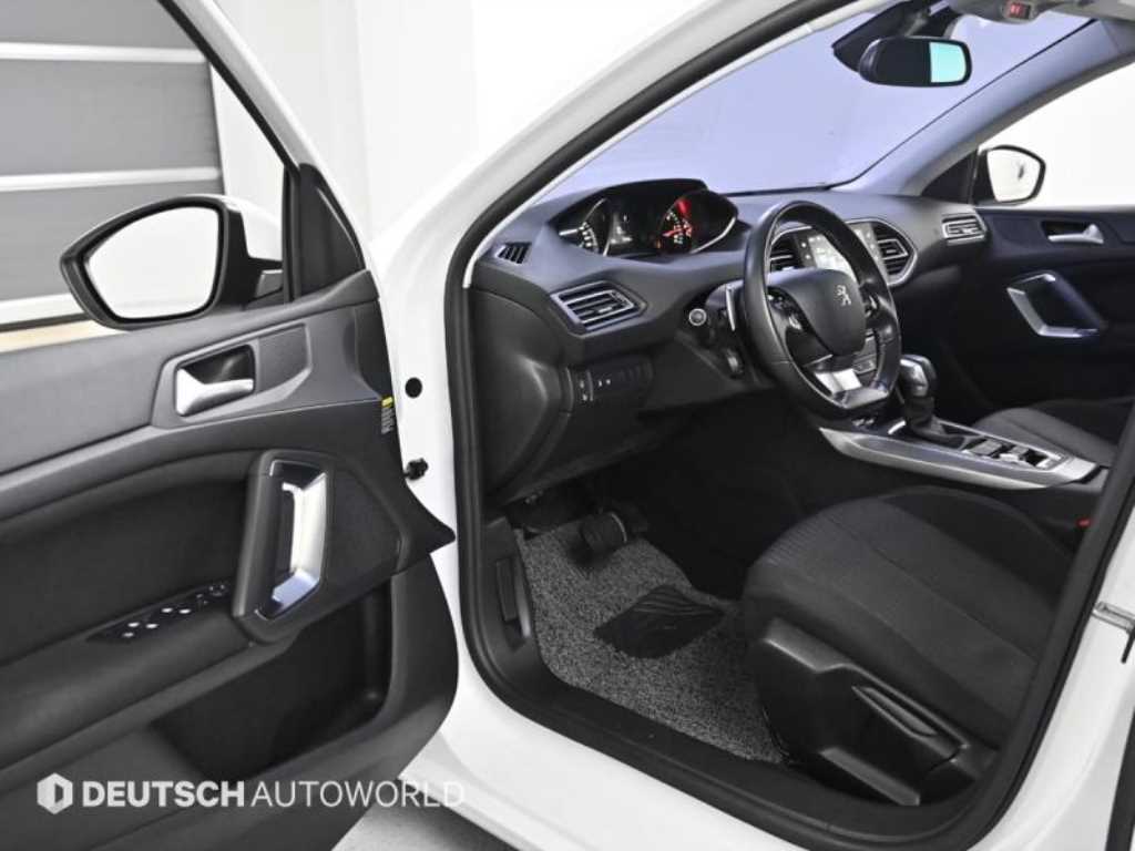 Peugeot 308 - Vista 11