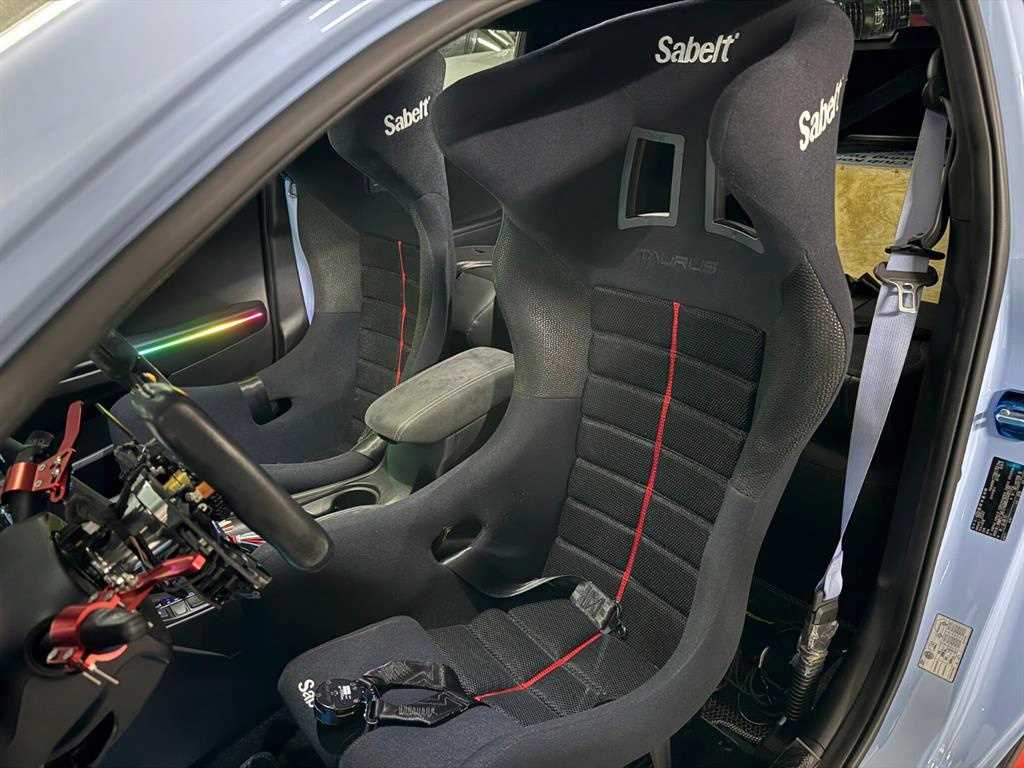 HYUNDAI Veloster 2021 skyblue - Importación desde Corea - HF Imports Iquique - Foto 15