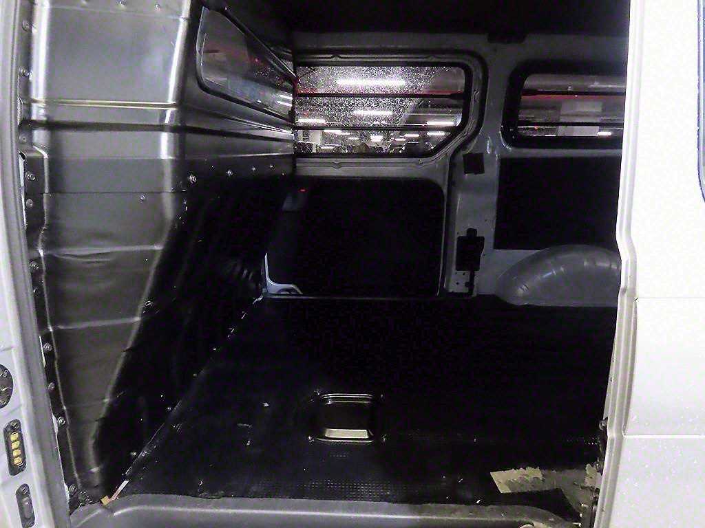 HYUNDAI Starex - Vista 7