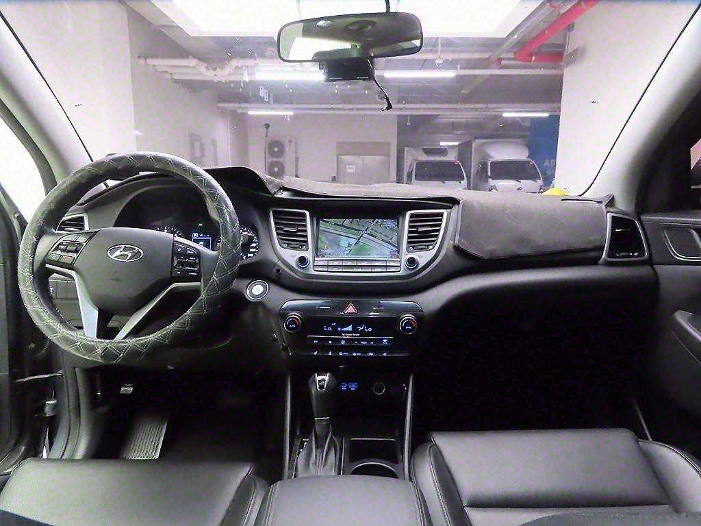 HYUNDAI Tucson - Vista 8