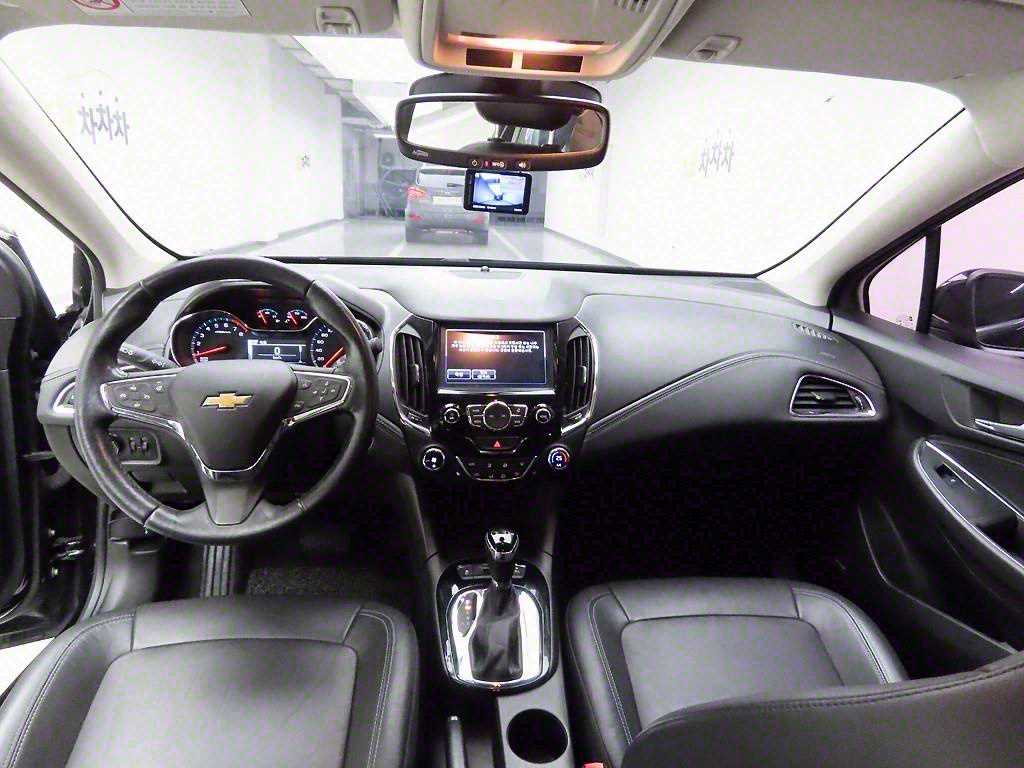 Chevrolet Cruise - Vista 7