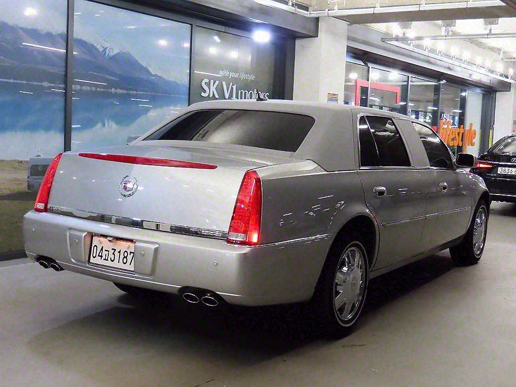 Cadillac DTS - Vista 4
