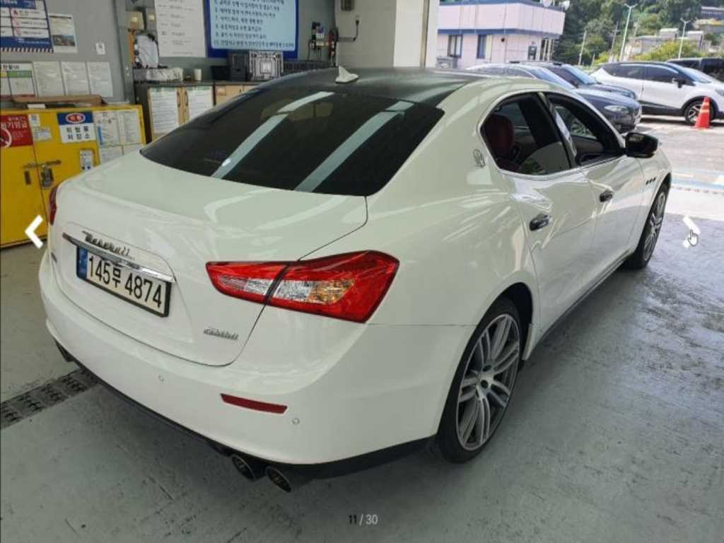 Maserati Ghibli - Vista 4