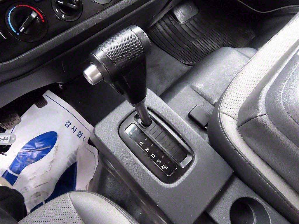 medium and large cargo truck 2023 Blanco - Importación desde Corea - HF Imports Iquique - Foto 13